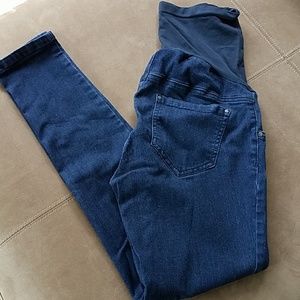 Maternity ankle skinny jeans